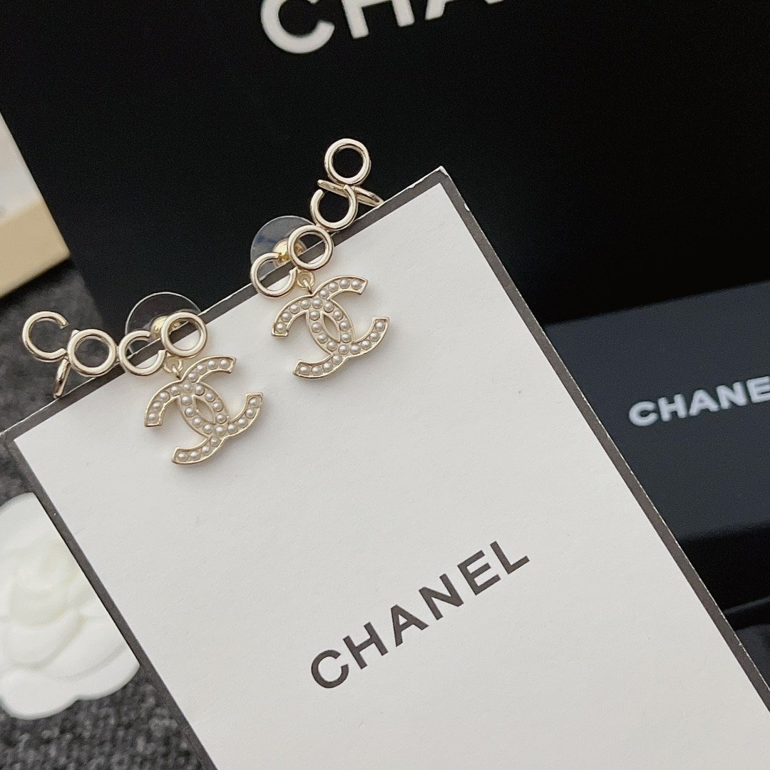 Chanel Metal Pearl Cc Coco Climber Clip On Earrings Gold