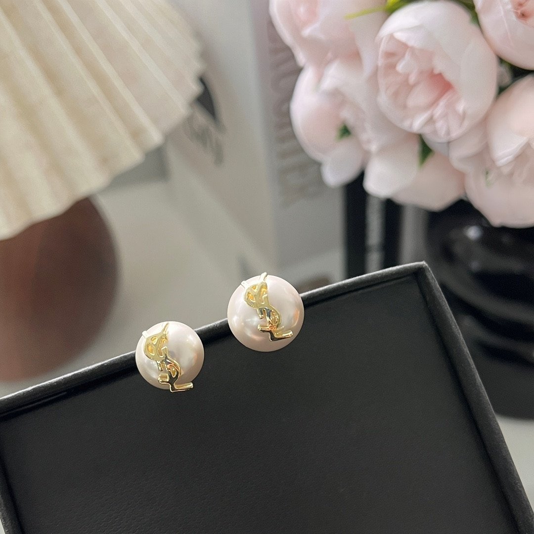 Saint Laurent Cassandre Pearl Earrings in Metal