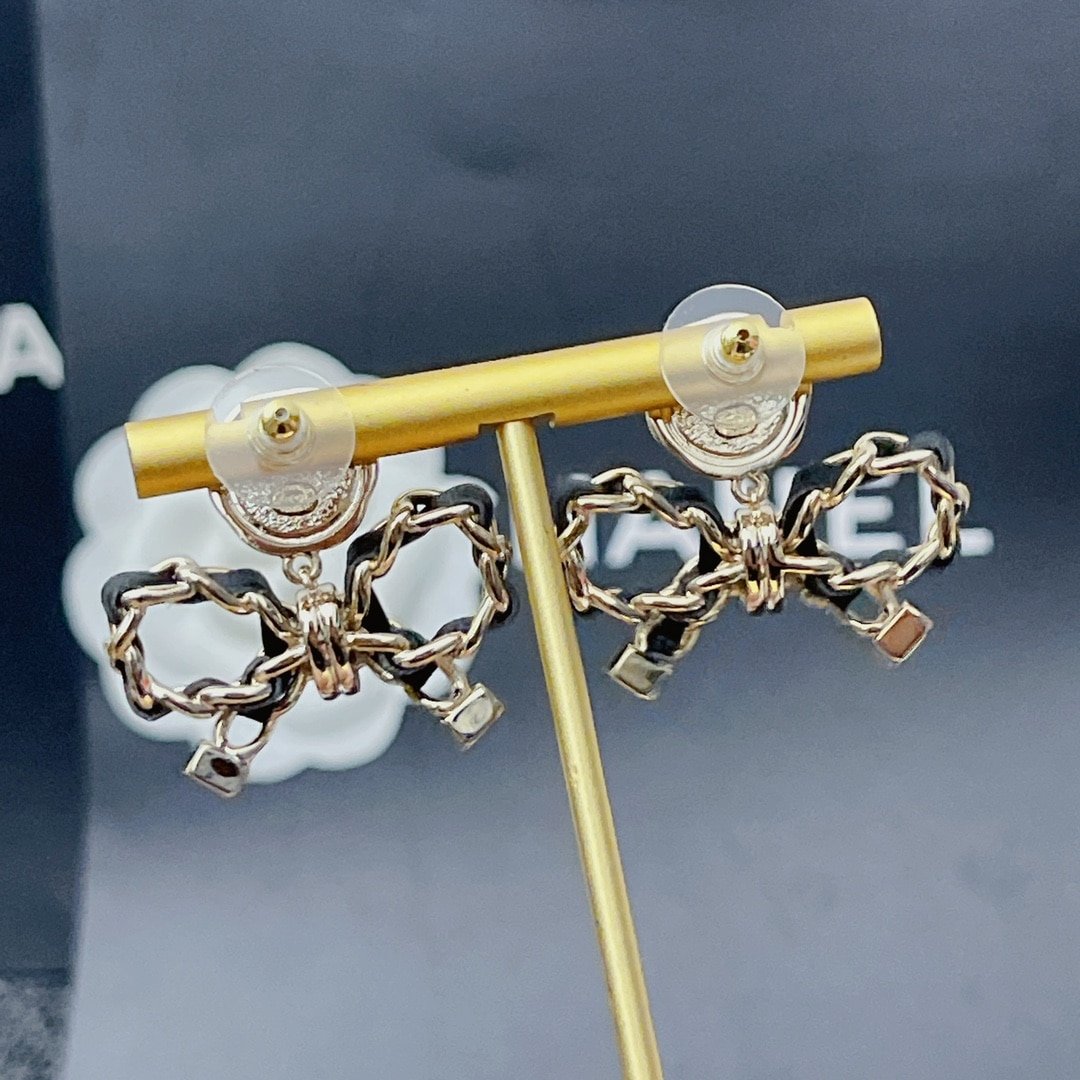 Chanel Metal Earrings Gold And Black