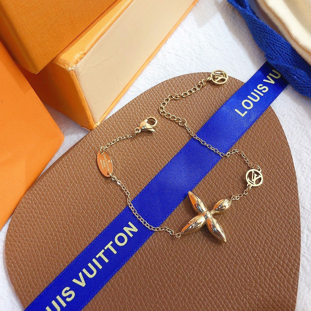 Louis Vuitton Louisette Bracelet Gold M00372
