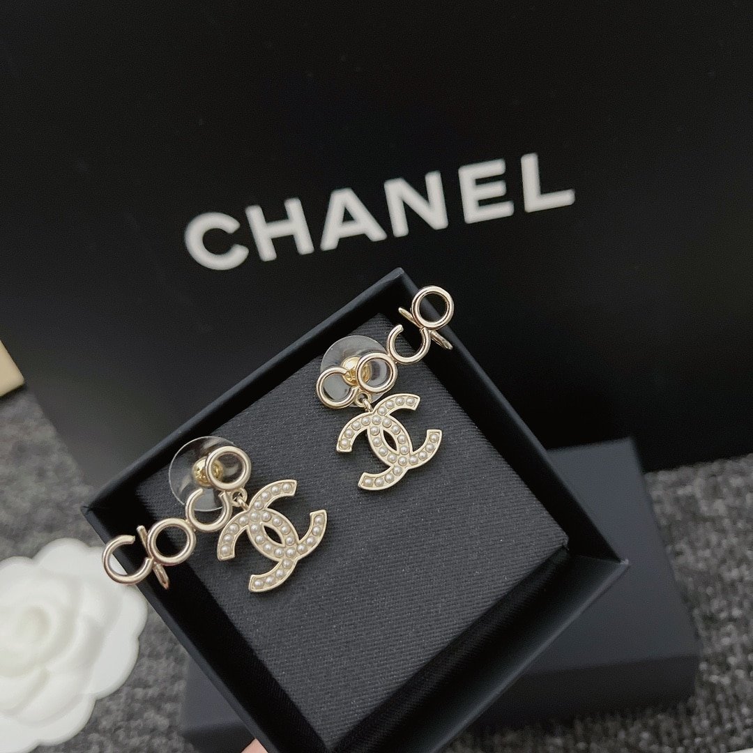 Chanel Metal Pearl Cc Coco Climber Clip On Earrings Gold