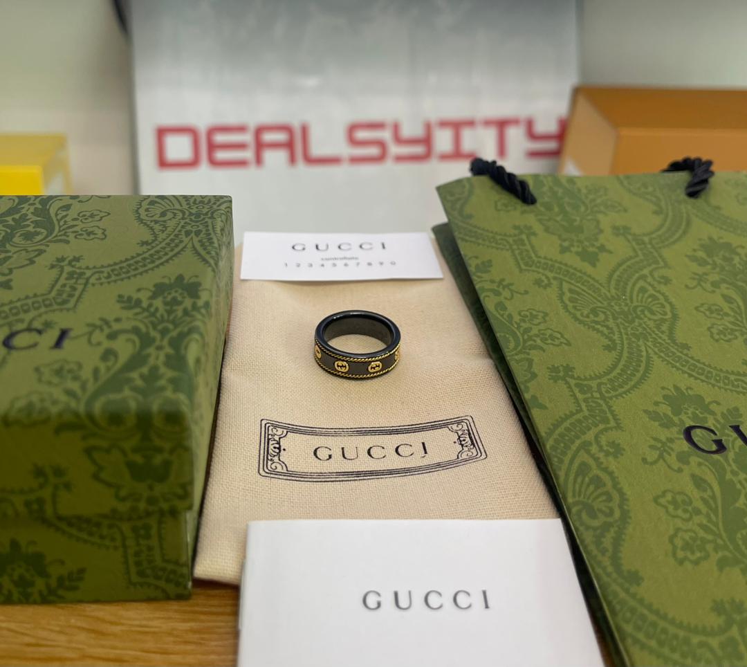 Gucci Icon Ring With Yellow Gold Interlocking G Black