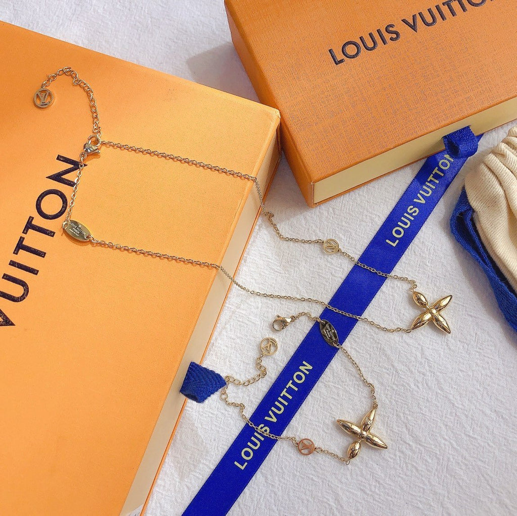 Louis Vuitton Louisette Necklace Gold M00365