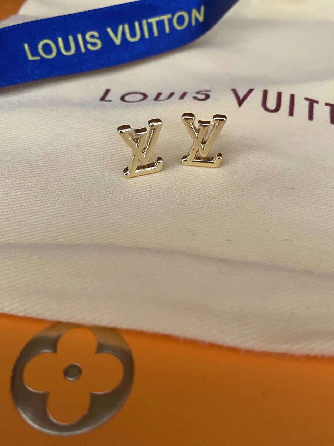Louis Vuitton Earrings Gold