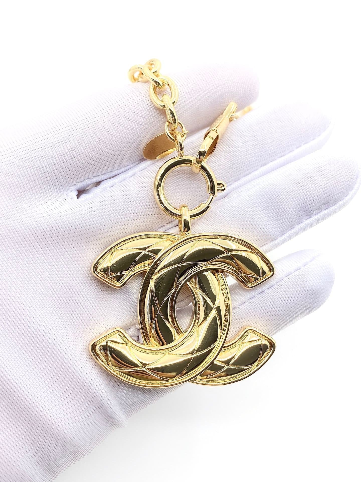 Chanel Cc Gold Necklace