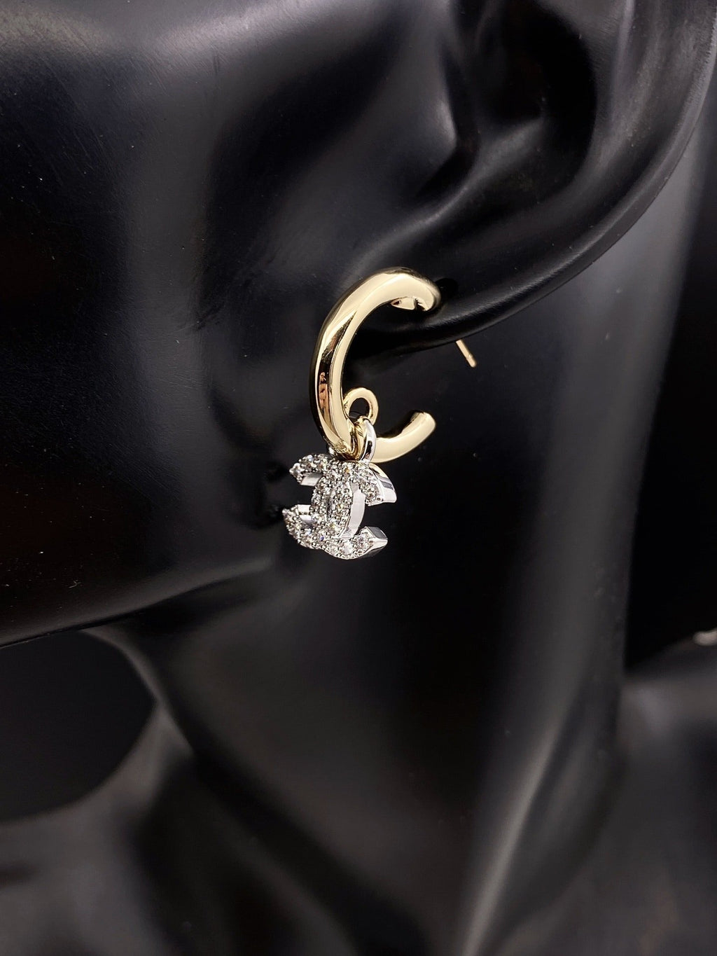 Chanel Pearls Cc Logo Earrings
