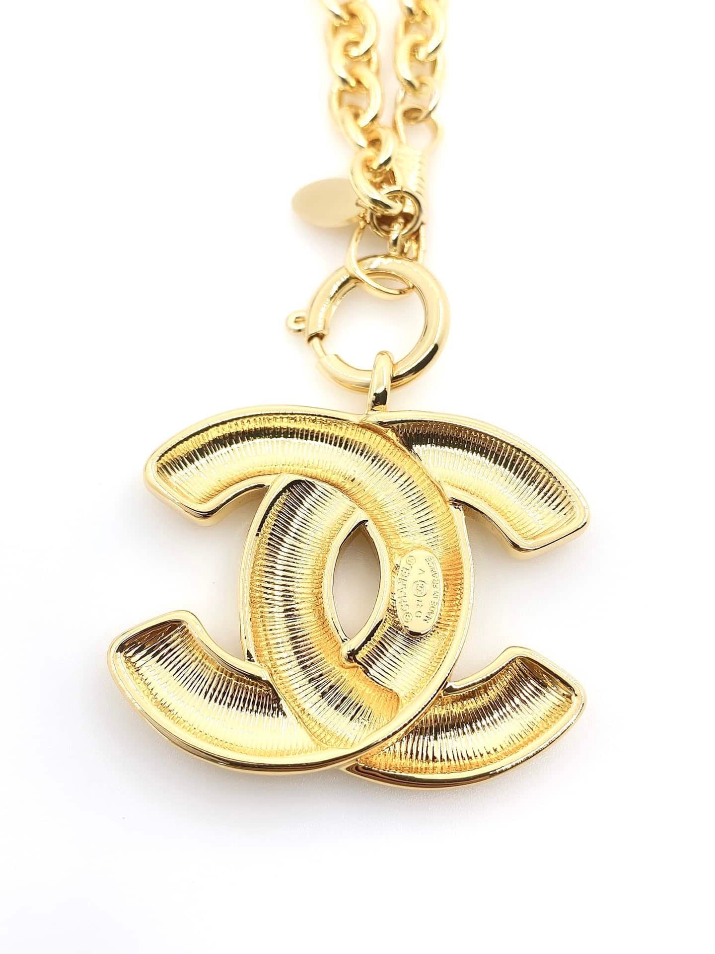 Chanel Cc Gold Necklace