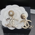Chanel Earrings With White Pearls And Gold Metal