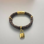Louis Vuitton Keep It Twice Bracelet M8109E