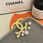 Chanel Cc Brooch Gold With Pearls