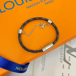Louis Vuitton Chain It Bracelet Silver M8573E