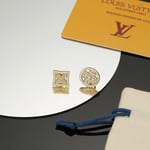Louis Vuitton Idylle Blossom Stud Earrings Gold And Diamonds