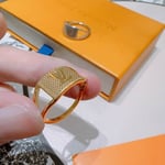 Louis Vuitton Ring Gold