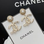 Chanel Earrings With White Pearls And Gold Metal