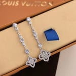 Louis Vuitton Blossom Stud Earrings White Gold And Diamonds