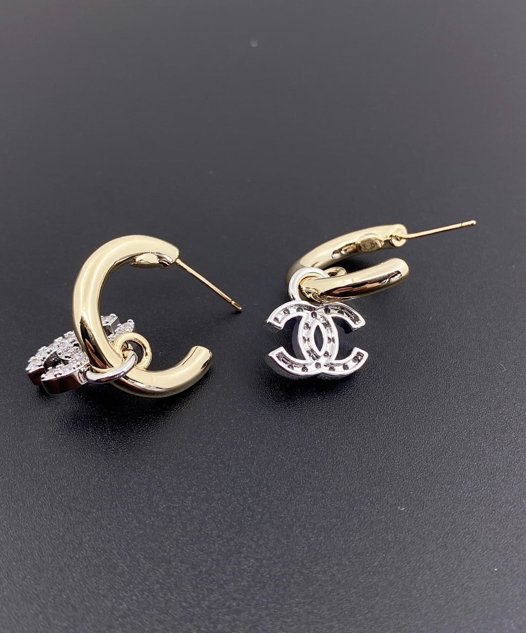 Chanel Pearls Cc Logo Earrings