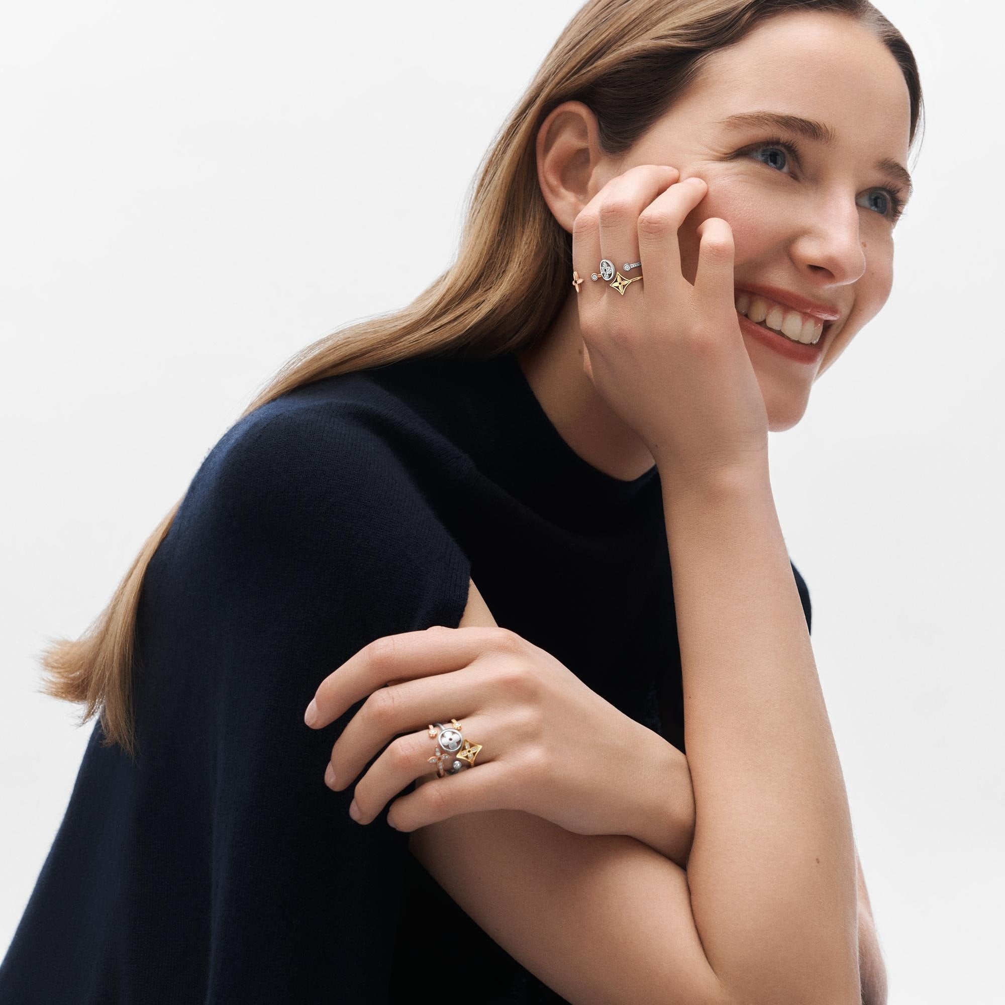 Louis Vuitton Rings Idylle Blossom Paved Ring, 3 Golds And Diamonds