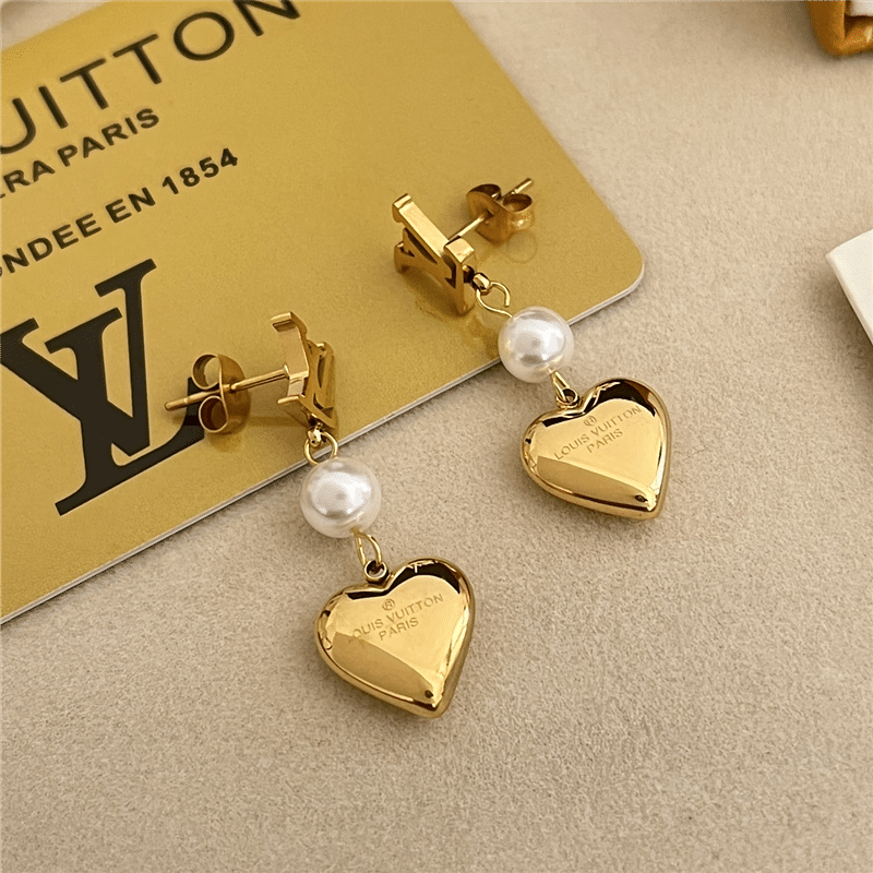 Louis Vuitton Lv Heart Earrings Gold M01011