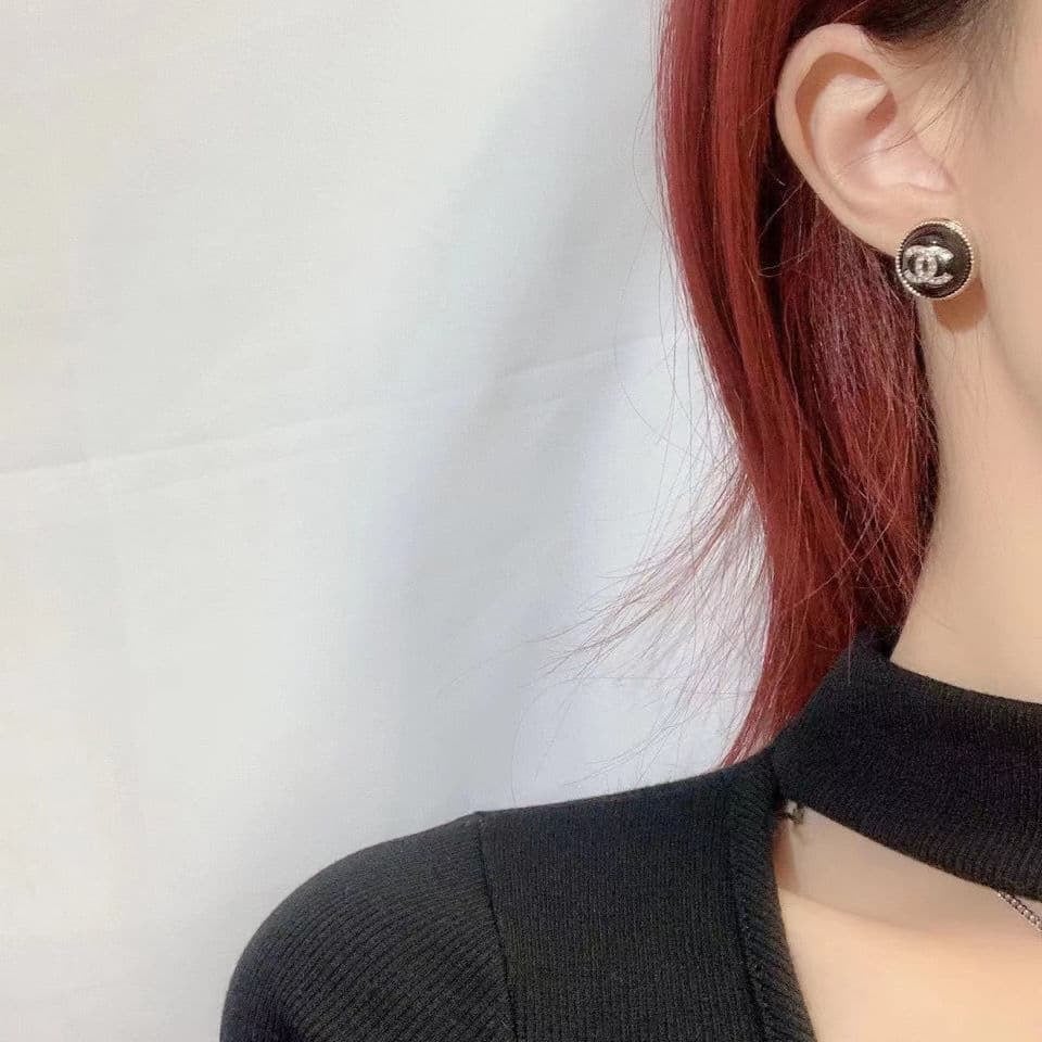 Chanel Cc Earrings Black