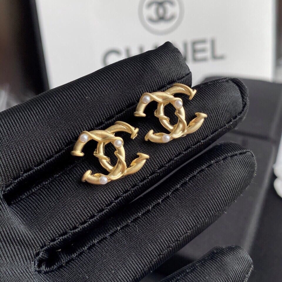 Chanel Cc Gold Earrings